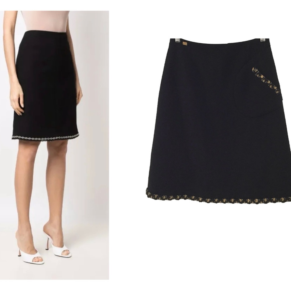 CHANEL Vintage Blk Skirt Gold Detailing Luxury Timeless Pristine Condition Tweed